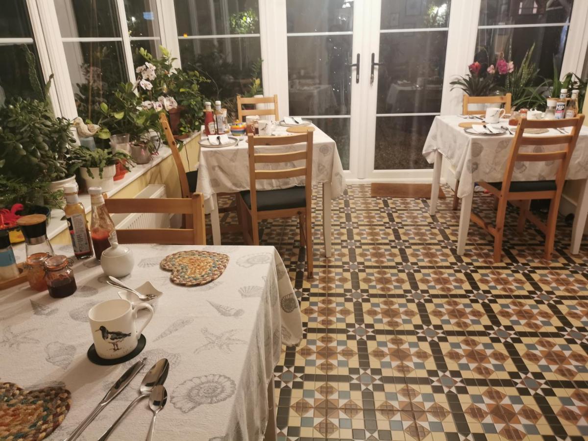 Rosslyn Court Bed & Breakfast Margate Bagian luar foto