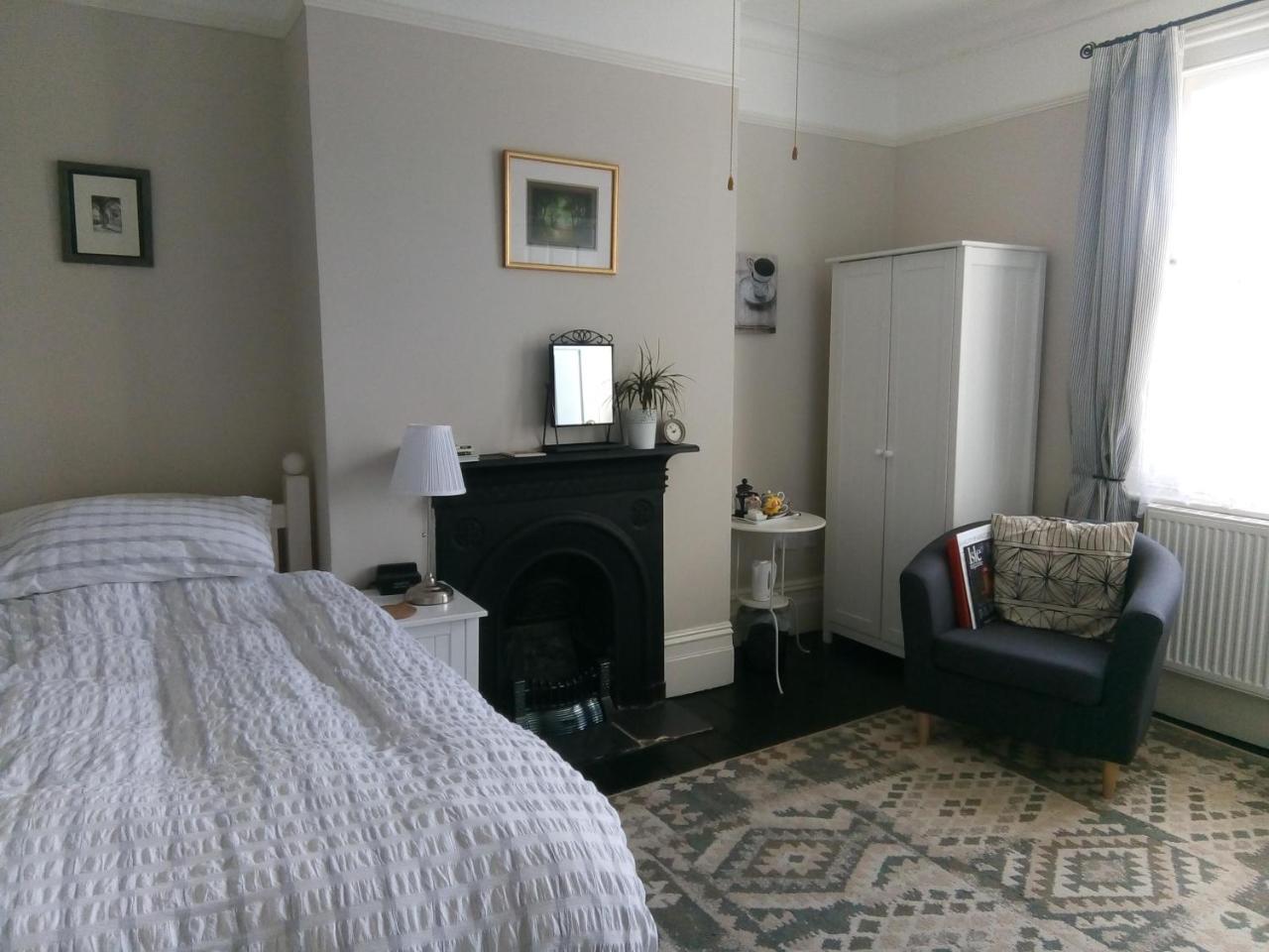 Rosslyn Court Bed & Breakfast Margate Bagian luar foto